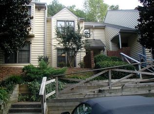 105 Oak Hollow Ct, Raleigh, NC 27613