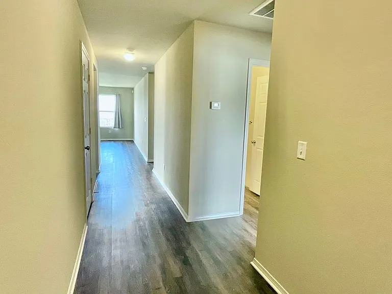 4401 Olympic Dr — Photo 22