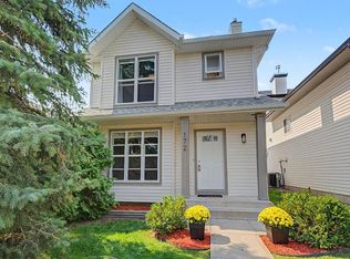 172 E Coverton Cir NE, Calgary, AB T3K 4R6