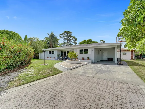 651 E Evanston Cir, Fort Lauderdale, FL 33312