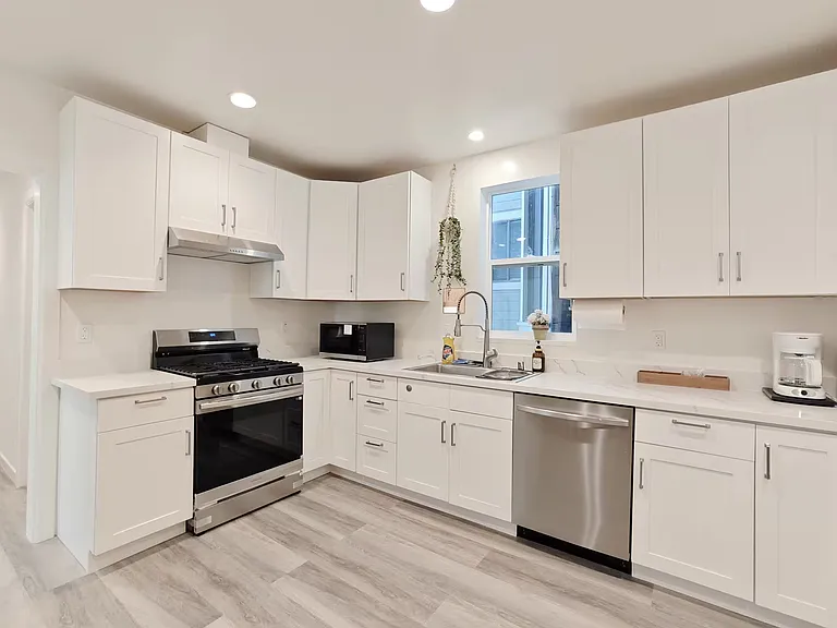 2338 Geary Blvd #C — Photo 8