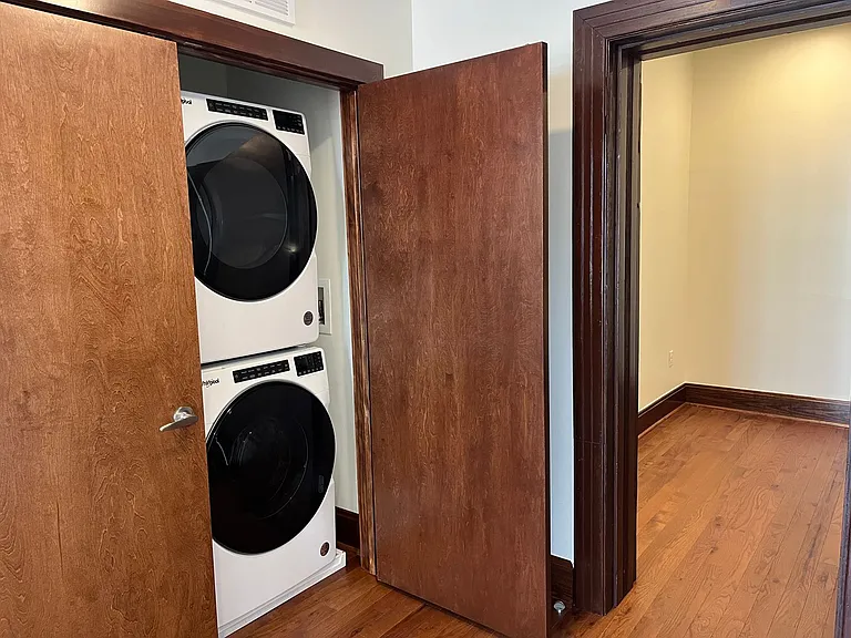 303 Greenup (NEW) — Photo 10