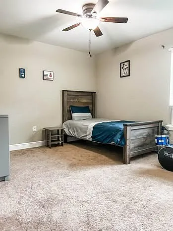 2410 Salamanca St — Photo 7