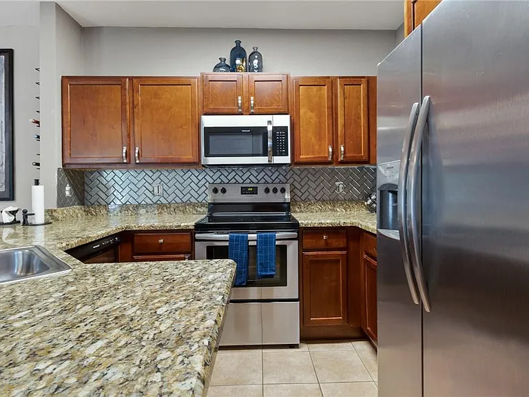 4809 N Wickham Cir #A — Photo 4
