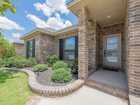 3rd image of 4402 Bosque Dr