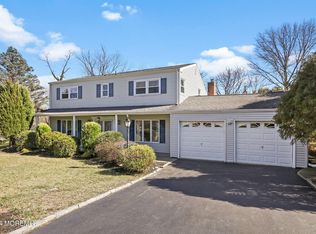 25 Freneau Dr, Morganville, NJ 07751