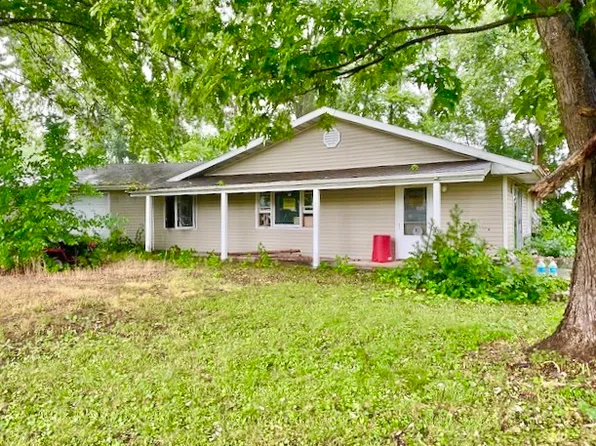 1624 Chicago St, Dixon, IL 61021