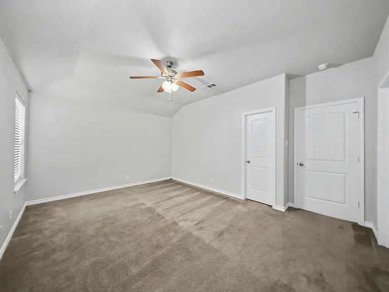 408 Bashaw Loop — Photo 11