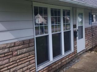 1741 Denison Dr NW, Warren, OH