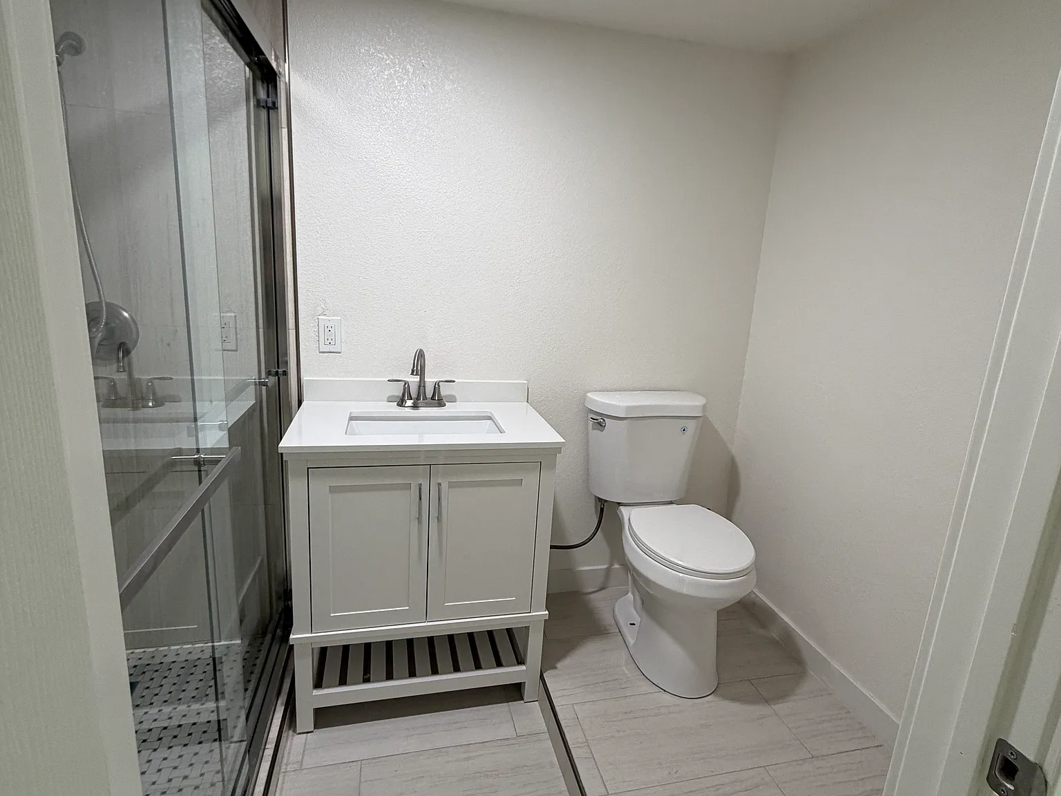 9420 Emerald Grove Ave — Photo 4