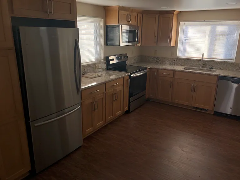 647 Isabella St #2 — Photo 4