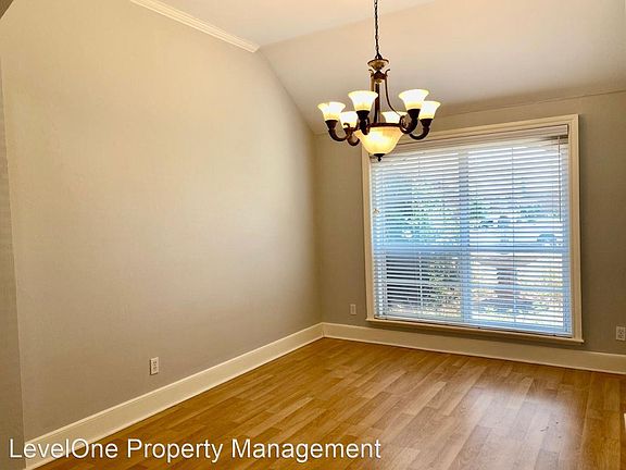 5th image of 5113 NW 161st St