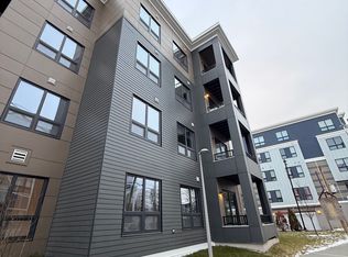 201 Gardner St #2, West Roxbury, MA 02132