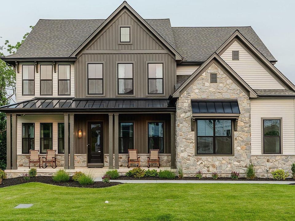 1st image of 802 Bunny Ln