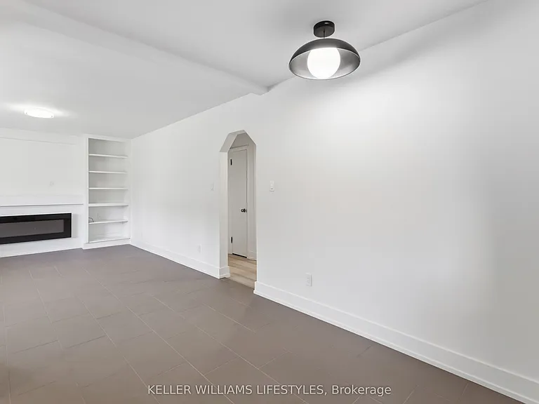 350 Reynolds Rd #1 — Photo 20