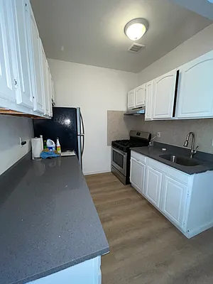 Rented by Hagstrom Management Inc | media 3