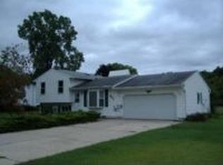 811 E High St, Greenville, MI 48838