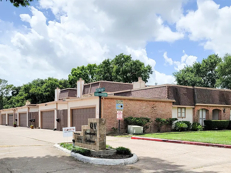 2815 Cambridge Ln — Photo 42