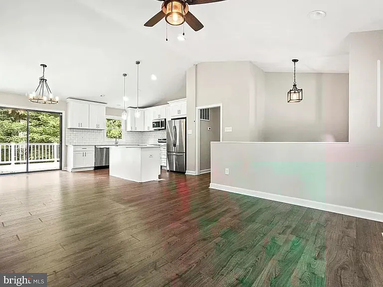 10788 Forest Edge Cir — Photo 4