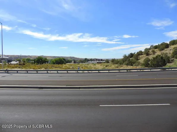 Nya Pinon Hills Blvd, Farmington, NM 87402