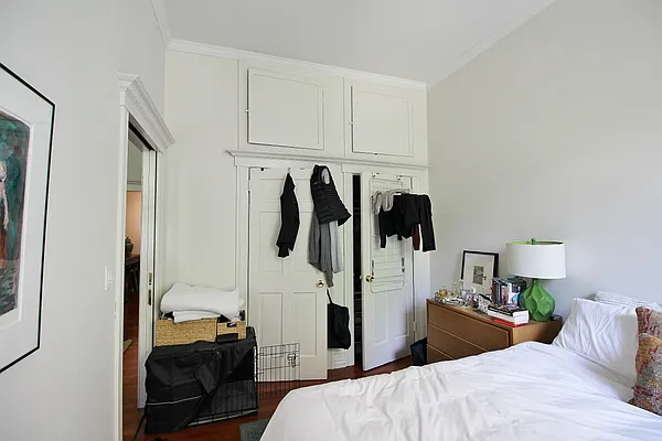 Rented by Julianna Realty Corp | media 15