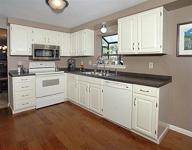 2nd image of 2402 Willow Dr
