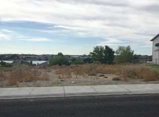 1017 W Windrose Dr, Moses Lake, WA 98837