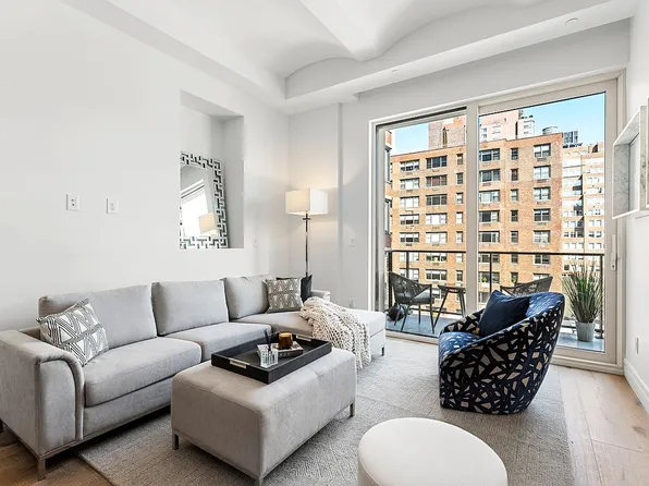 305 E 61st St #703, New York, NY 10065