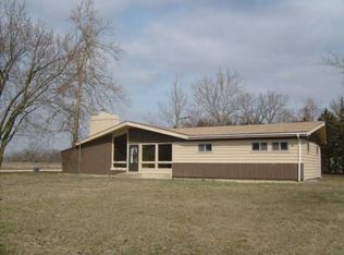 819 W Pine St, Dwight, KS 66849