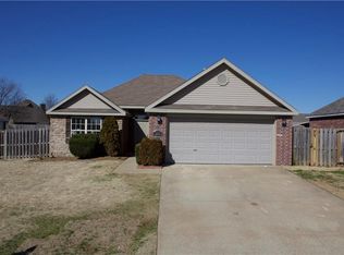 1434 Leesburg Ave, Springdale, AR 72764