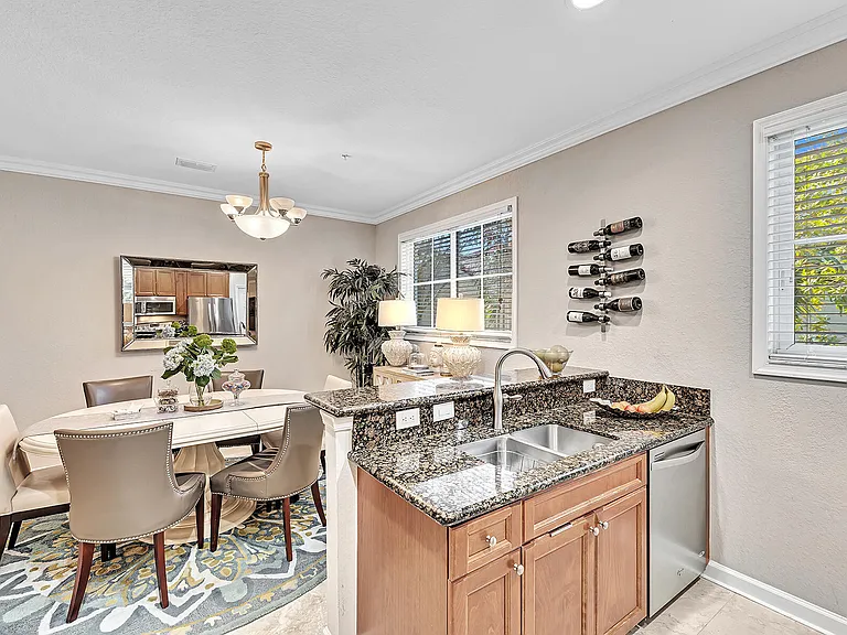 323 Bayfront Dr — Photo 23