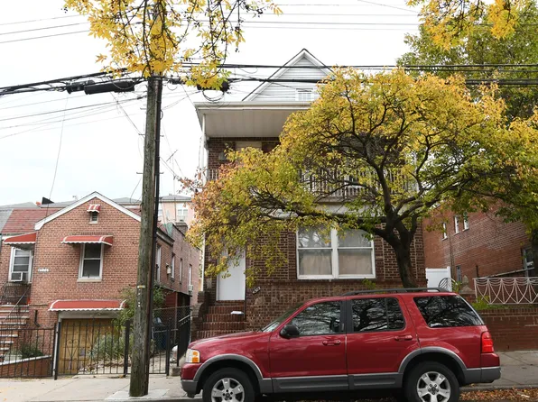 4568 Bronx Boulevard image 1 of 6