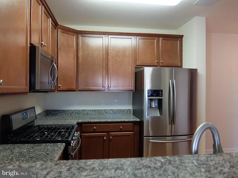 1132 Halifax Pl — Photo 43