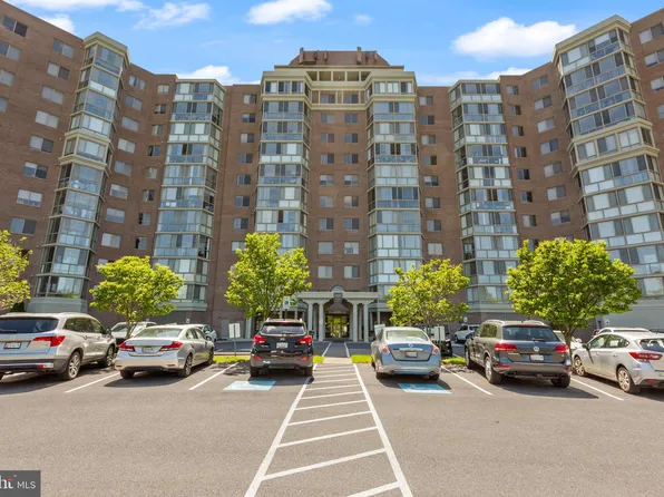 3200 N Leisure World Blvd APT 1014, Silver Spring, MD 20906