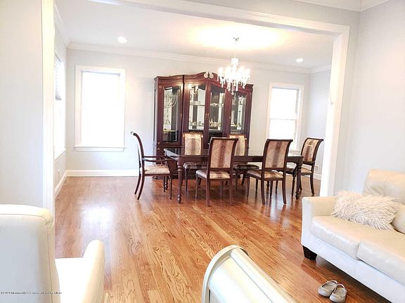 4th image of 36 Bradhurst Ave
