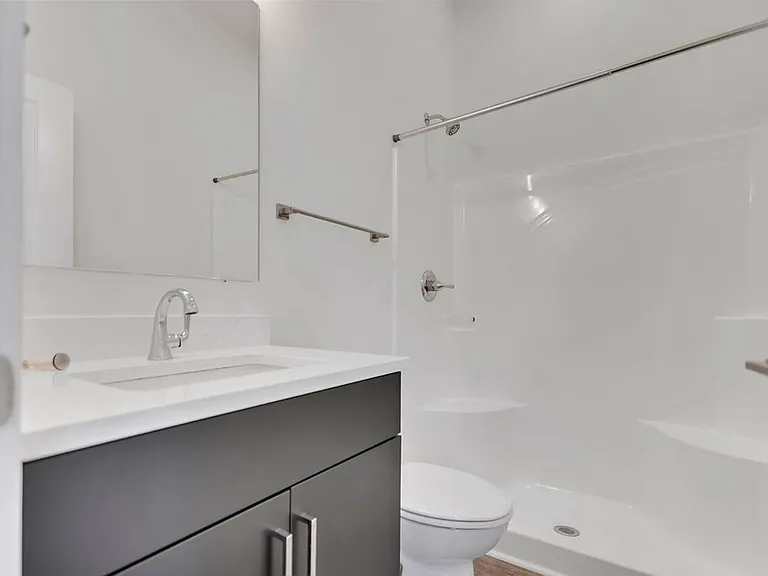 626 N College Ave — Photo 35