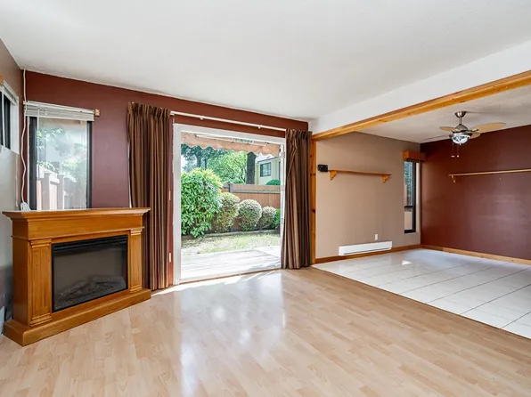 9400 128th St #14, Surrey, BC V3V 5N4