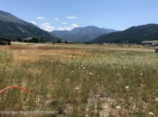 9 Alpine Vlg, Alpine, WY 83128