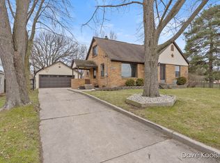 203 Marcus St SW, Grand Rapids, MI 49548