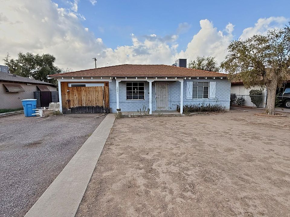 1st image of 2001 W WHITTON Avenue