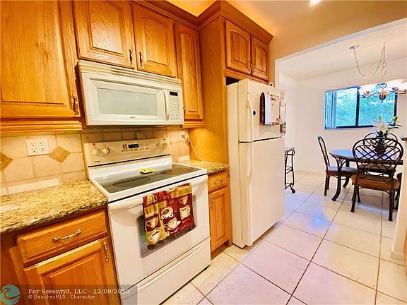 5th image of 7277 Ashmont Cir #308