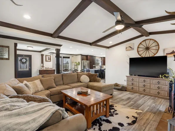 1276 Mountain Grove Road, Branson, MO 65616