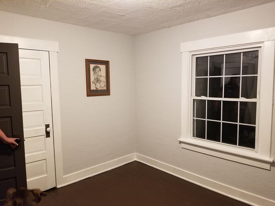2nd image of 420 Neal Ave