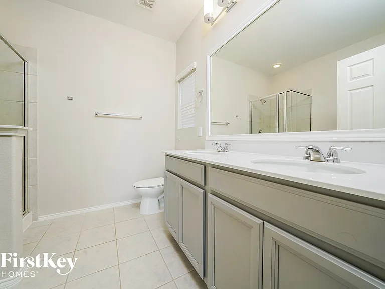 713 Jonius Creek Dr — Photo 14