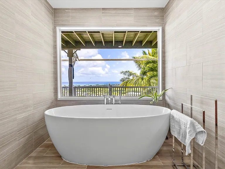 1512 Halekoa Dr #B — Photo 31