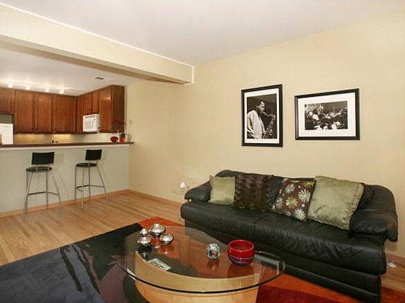 4th image of 1403 Eddy St