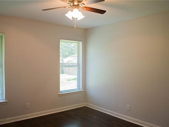 3rd image of 8924 Rosecliff Dr