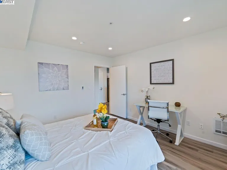 8200 Oceanview Ter #104 — Photo 2