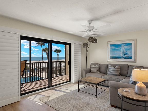 2nd image of 2230 Camino Del Mar Dr #2B2