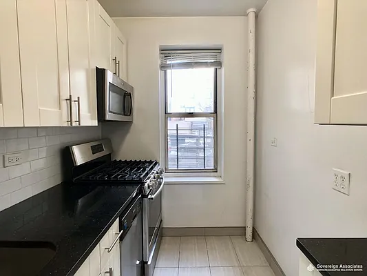 Rented by Sovereign Associates | media 9